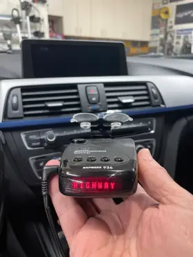 B003384 Beltronics Express 936 Radar Detector - Good Condition Works Fine