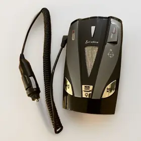 712005163 Cobra Xrs 9930 Radar / Laser Detector With Power Cord And Mount