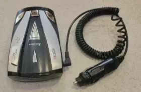 Xrs-9685 Cobra Black/silver 12 Band Ultra Safety Alert Lasereye Radar Detector