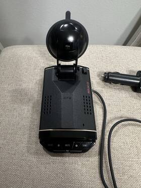 Escort 0100030-1 Redline Ex Radar Detector With Mount / Barely Used Excellent Condition