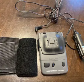 3341361462 Escort Passport 3600 Radar Detector. Tested With Cord Sticky Super Wide