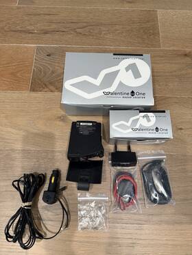 Valentine One 7749410769 Radar Detector Gen 1 Original Box With Manual And Accessories