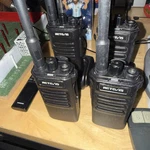 Retevis RT86 4 Walkie Talkies And 2 Charger Long Range Two Way Radios Used. Price: $171.00.
